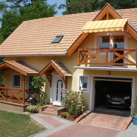 Mirtill Apartmanház Hévíz Exterior foto