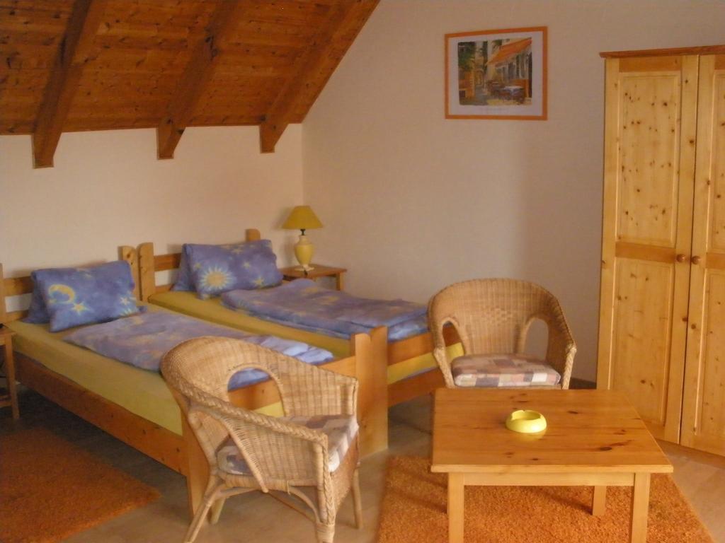 Mirtill Apartmanház Hévíz Quarto foto