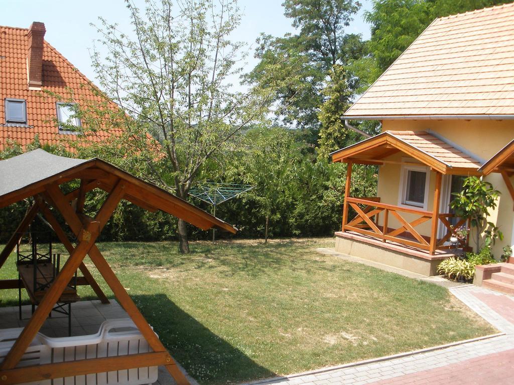 Mirtill Apartmanház Hévíz Exterior foto