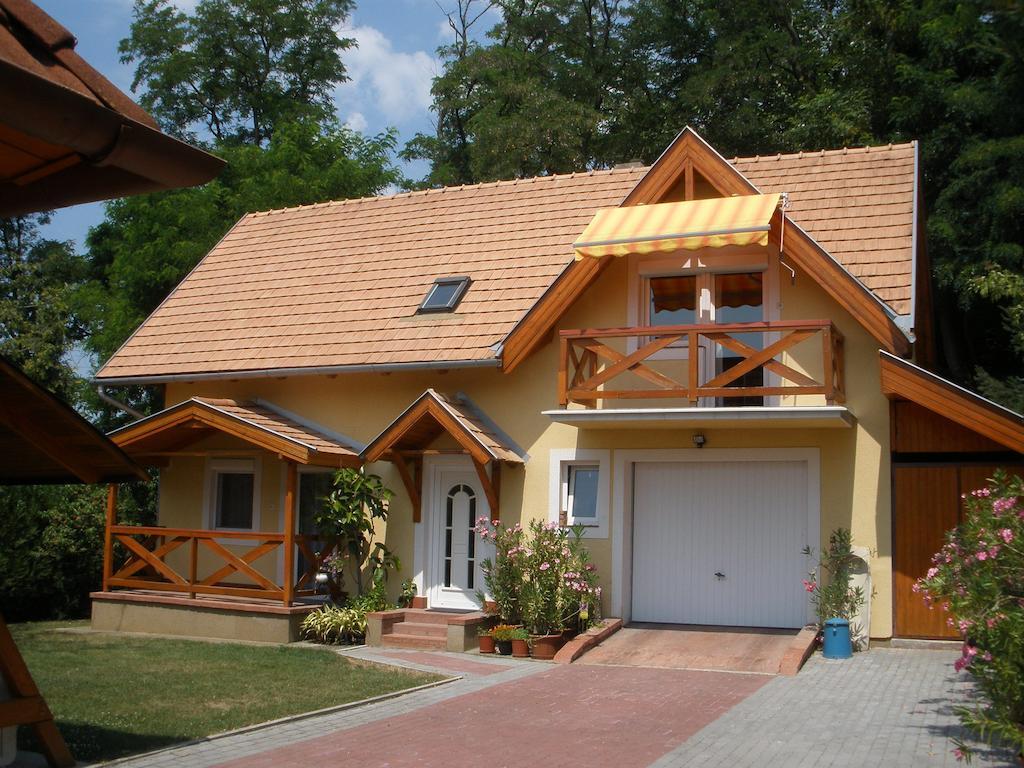 Mirtill Apartmanház Hévíz Exterior foto