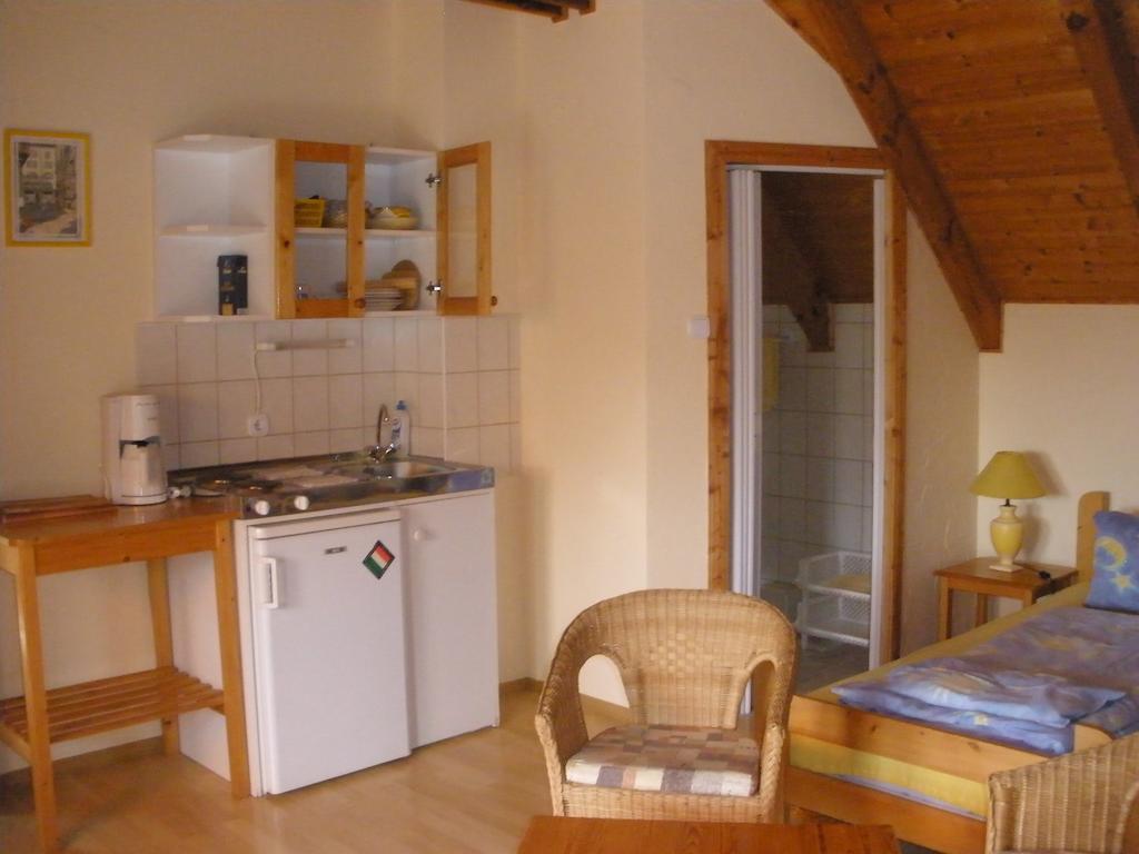 Mirtill Apartmanház Hévíz Quarto foto